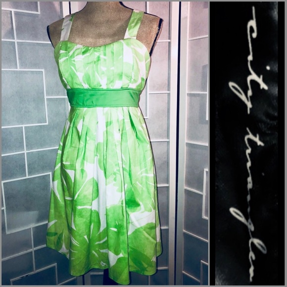 City Triangles Dresses & Skirts - City Triangles Empire Waist Floral Print Dress